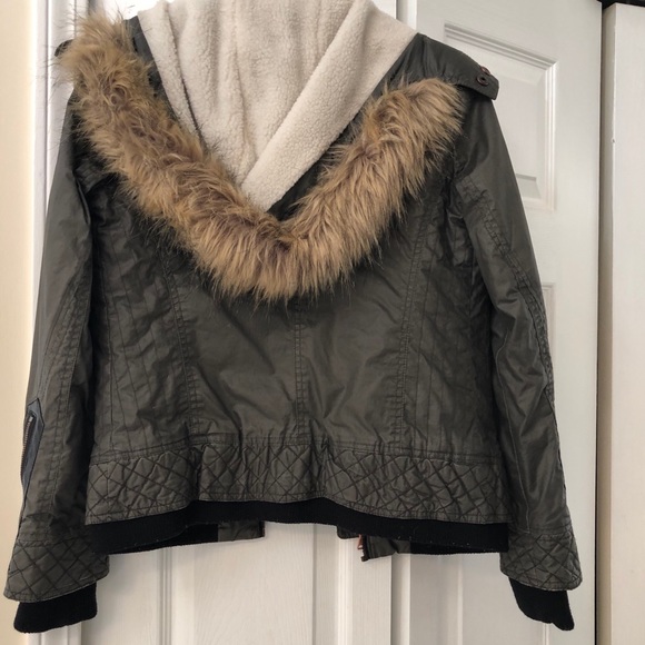 Express jacket with removable hood - Picture 5 of 6